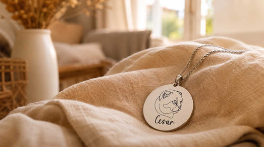 Pendentif souvenir Medaléa gravé avec le portrait d'un chat